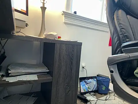 marci54321 online show from 12-18-25, 03:18