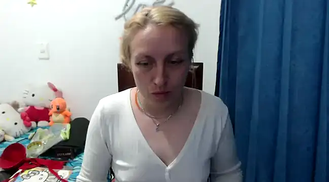 Snapshot of kittykalor09 chatting on 12-09-24, 02:45 kittykalor09 online show from 12-09-24, 02:45