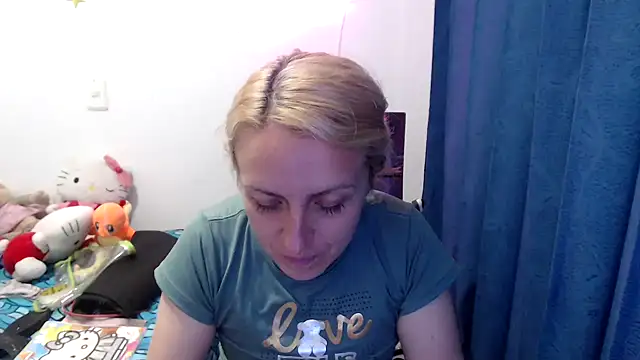 Snapshot of kittykalor09 chatting on 12-12-24, 05:10 kittykalor09 online show from 12-12-24, 05:10