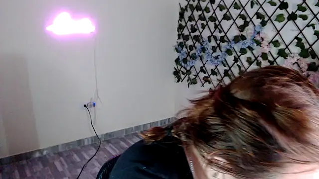 kittykalor09 online show from 04-28-26, 12:53