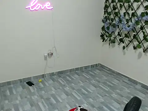 kittykalor09 online show from 04-29-26, 05:30