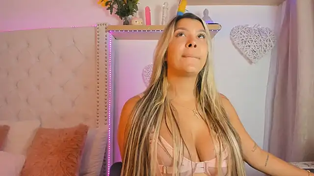 sara montiell online show from 12-05-24, 10:34