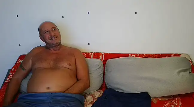 Snapshot of jhon_gade chatting on 03-04-25, 08:57 jhon gade online show from 03-04-25, 08:57