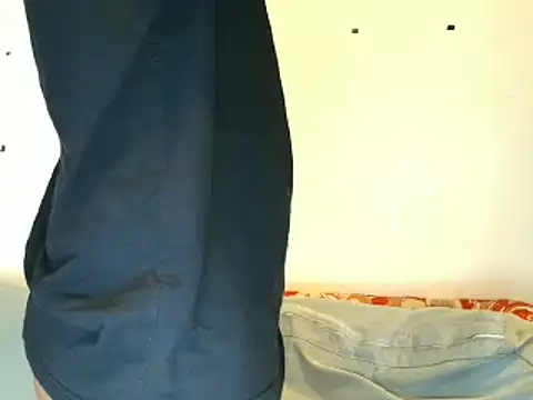 Snapshot of jhon_gade chatting on 09-18-25, 02:35 jhon gade online show from 09-18-25, 02:35