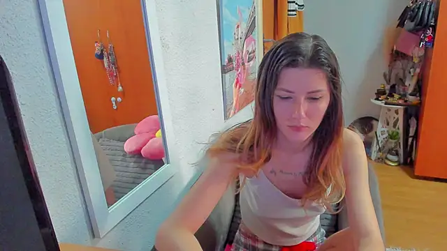 Snapshot of marie_marie03 chatting on 03-20-25, 06:19 marie marie03 online show from 03-20-25, 06:19