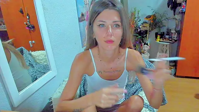 Snapshot of marie_marie03 chatting on 09-26-25, 05:55 marie marie03 online show from 09-26-25, 05:55