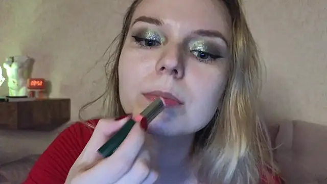 Snapshot of Vivian_Davis chatting on 03-13-26, 07:53 Vivian Davis online show from 03-13-26, 07:53