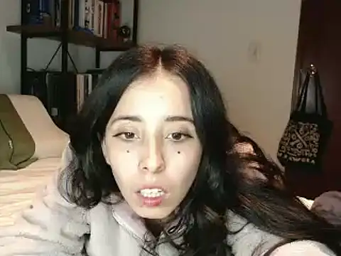 Snapshot of babyluna_8_8 chatting on 12-05-24, 12:41 babyluna 8 8 online show from 12-05-24, 12:41