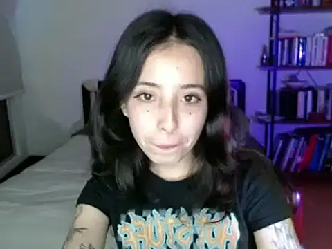 Snapshot of babyluna_8_8 chatting on 12-18-24, 03:26 babyluna 8 8 online show from 12-18-24, 03:26