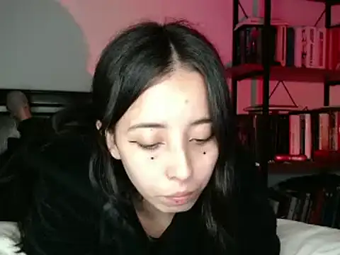 Snapshot of babyluna_8_8 chatting on 12-24-24, 05:05 babyluna 8 8 online show from 12-24-24, 05:05