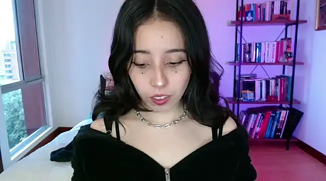 Snapshot of babyluna_8_8 chatting on 12-31-24, 10:56 babyluna 8 8 online show from 12-31-24, 10:56