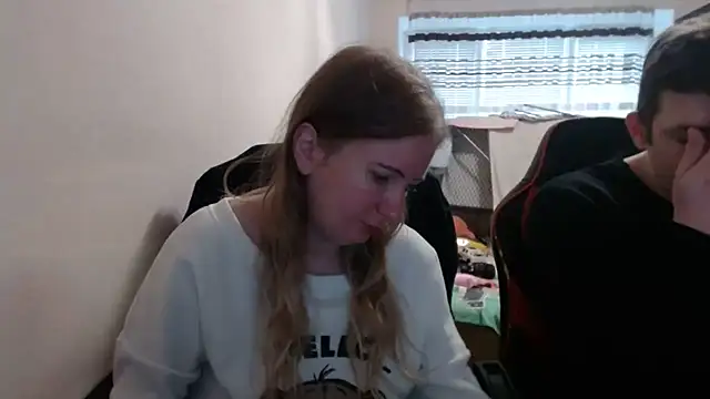 PeterAndJen online show from 10-07-25, 07:38