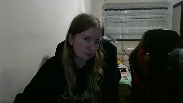 PeterAndJen online show from 10-10-25, 08:19