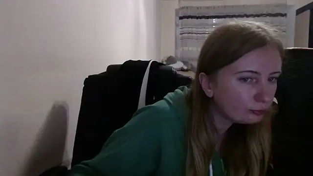 PeterAndJen online show from 10-20-25, 06:41