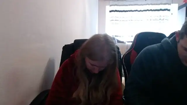 PeterAndJen online show from 02-21-26, 06:47