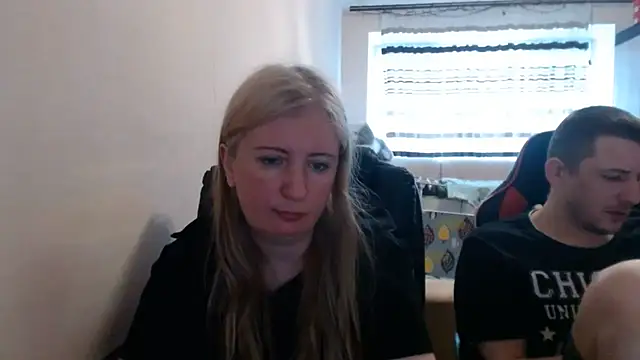 Snapshot of PeterAndJen chatting on 05-23-26, 05:56 PeterAndJen online show from 05-23-26, 05:56
