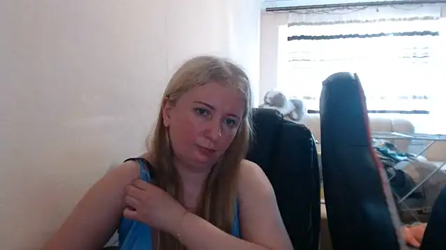 PeterAndJen online show from 06-27-26, 12:22