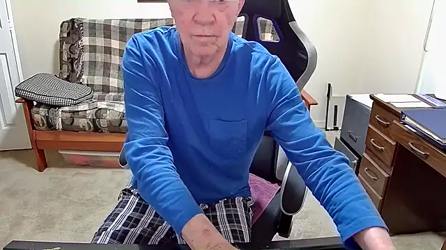 Snapshot of jimmy_d47 chatting on 04-05-26, 12:13 jimmy d47 online show from 04-05-26, 12:13