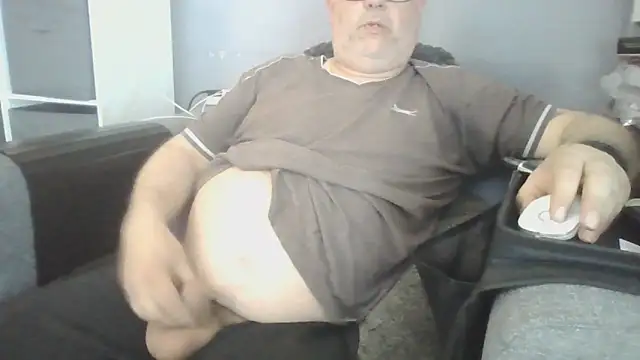 Snapshot of Naturistmale45 chatting on 04-29-26, 05:06 Naturistmale45 online show from 04-29-26, 05:06