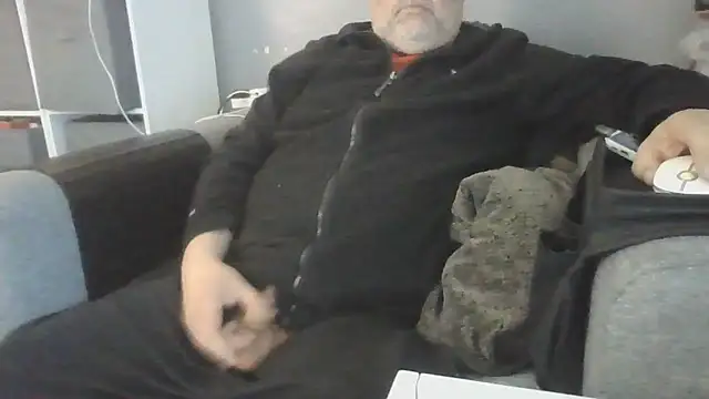 Snapshot of Naturistmale45 chatting on 05-07-26, 08:09 Naturistmale45 online show from 05-07-26, 08:09
