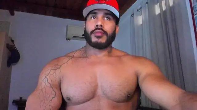 Snapshot of Artemis_Kazttman chatting on 11-10-25, 05:45 Artemis Kazttman online show from 11-10-25, 05:45