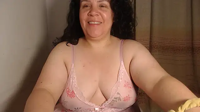 agathamiller01 online show from 01-09-26, 10:40