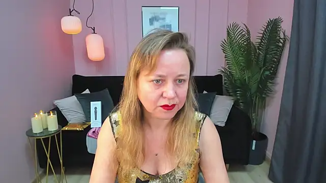 Snapshot of GabrielGold chatting on 12-26-24, 08:32 GabrielGold online show from 12-26-24, 08:32