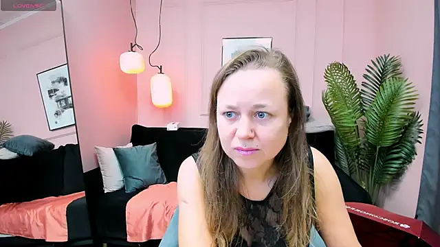 Snapshot of GabrielGold chatting on 11-13-25, 08:08 GabrielGold online show from 11-13-25, 08:08