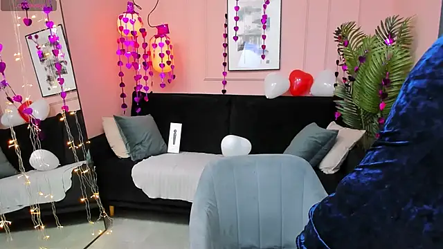 Snapshot of GabrielGold chatting on 02-12-26, 08:48 GabrielGold online show from 02-12-26, 08:48