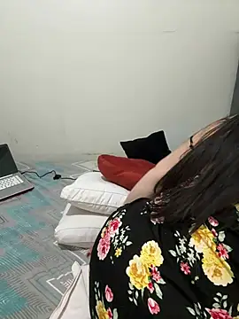 MileyGia online show from 04-29-26, 11:44