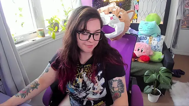Snapshot of JennKenobi chatting on 05-11-26, 02:45 JennKenobi online show from 05-11-26, 02:45