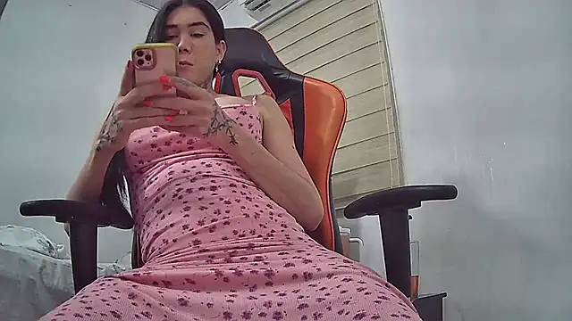 EvaTiffany online show from 01-09-26, 12:46