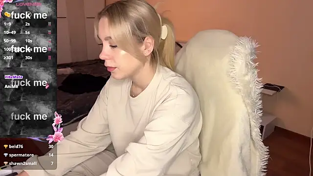 ariashaa online show from 10-27-25, 02:10