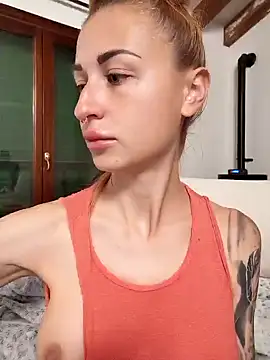 Snapshot of kylie_blck chatting on 02-27-25, 04:09 kylie blck online show from 02-27-25, 04:09