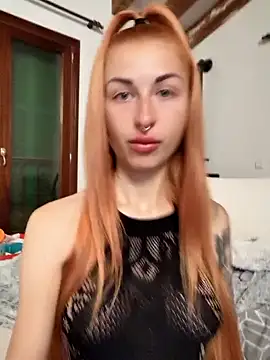 Snapshot of kylie_blck chatting on 03-08-25, 04:23 kylie blck online show from 03-08-25, 04:23