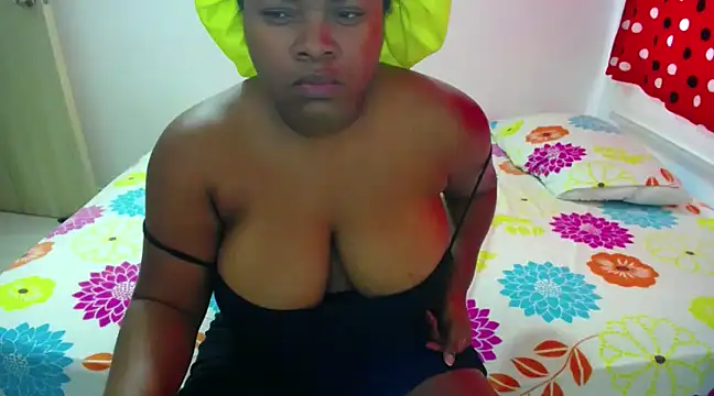 Snapshot of dayanasanz chatting on 02-05-25, 07:10 dayanasanz online show from 02-05-25, 07:10