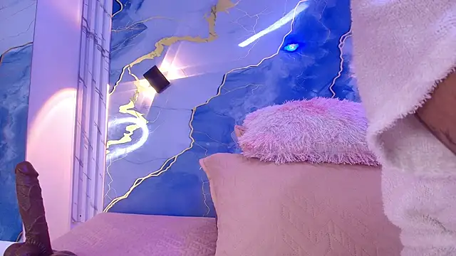 lorrayne  online show from 11-14-25, 12:26