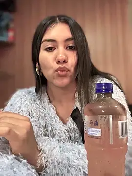 Snapshot of Ambar_pe_ chatting on 11-23-25, 07:46 Ambar pe online show from 11-23-25, 07:46