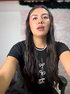 Snapshot of Ambar_pe_ chatting on 02-11-26, 12:37 Ambar pe online show from 02-11-26, 12:37