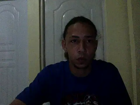 Snapshot of the_younger1 chatting on 04-02-26, 01:58 the younger1 online show from 04-02-26, 01:58