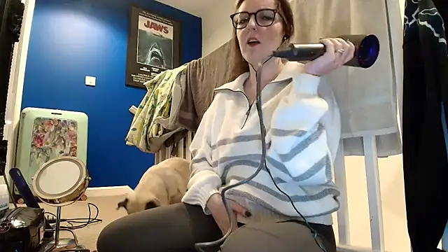 short sweetpea online show from 11-10-25, 05:23