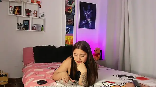 Sarah Jhonson online show from 02-02-25, 01:45