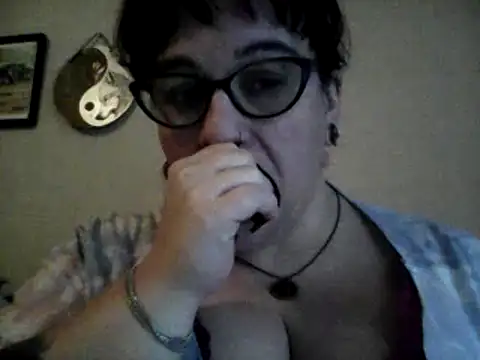 Snapshot of GothyBaby chatting on 01-06-25, 04:44 GothyBaby online show from 01-06-25, 04:44