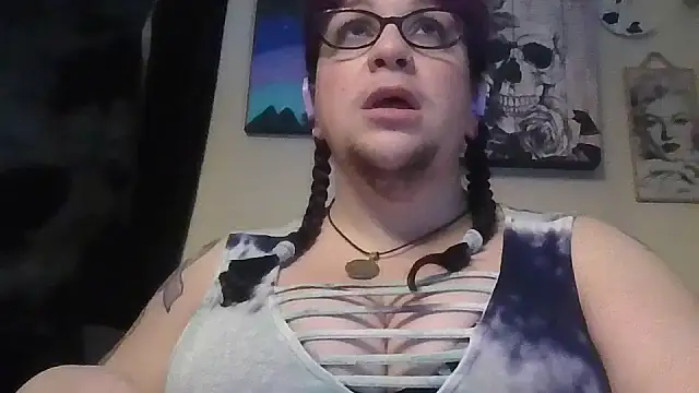 Snapshot of GothyBaby chatting on 11-21-25, 05:44 GothyBaby online show from 11-21-25, 05:44