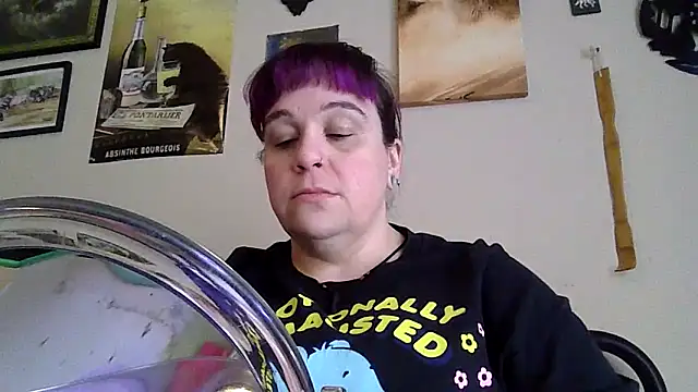 Snapshot of GothyBaby chatting on 12-17-25, 06:03 GothyBaby online show from 12-17-25, 06:03