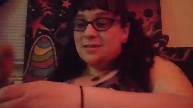 Snapshot of GothyBaby chatting on 02-08-26, 10:46 GothyBaby online show from 02-08-26, 10:46