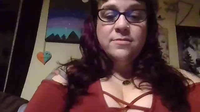 Snapshot of GothyBaby chatting on 03-21-26, 12:37 GothyBaby online show from 03-21-26, 12:37