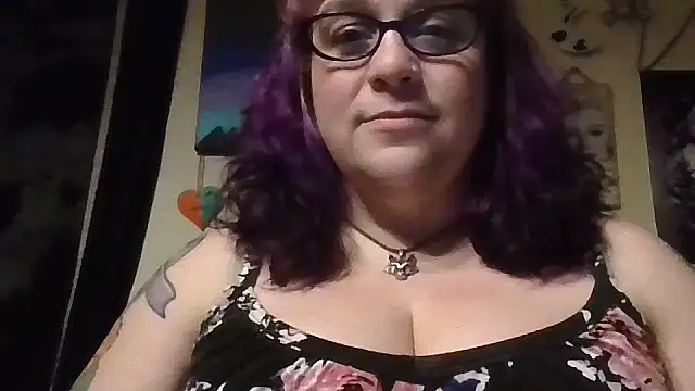 Snapshot of GothyBaby chatting on 04-27-26, 11:58 GothyBaby online show from 04-27-26, 11:58