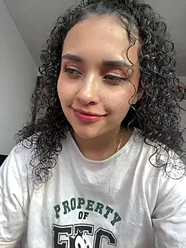 Lucy Marin online show from 02-05-25, 10:01