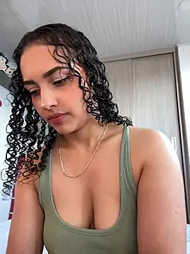 Lucy Marin online show from 03-20-25, 03:25